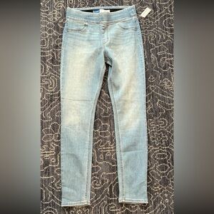 Old Navy Pull On Jeans